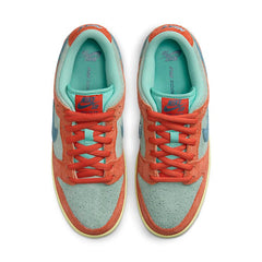 Nike SB Dunk Low 'Orange Emerald Rise'