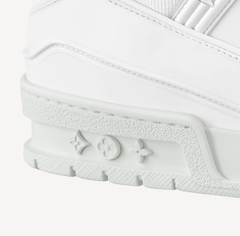 "LOUIS VUITTON "Calfskin Means "LV Trainer Sneakers"