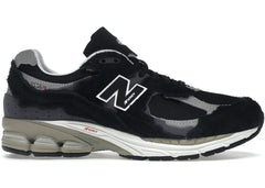 new "balance 2002R protection" pack black/grey ,