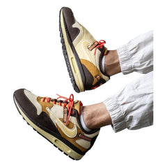 ''Travis Scott-Baroque Brown"